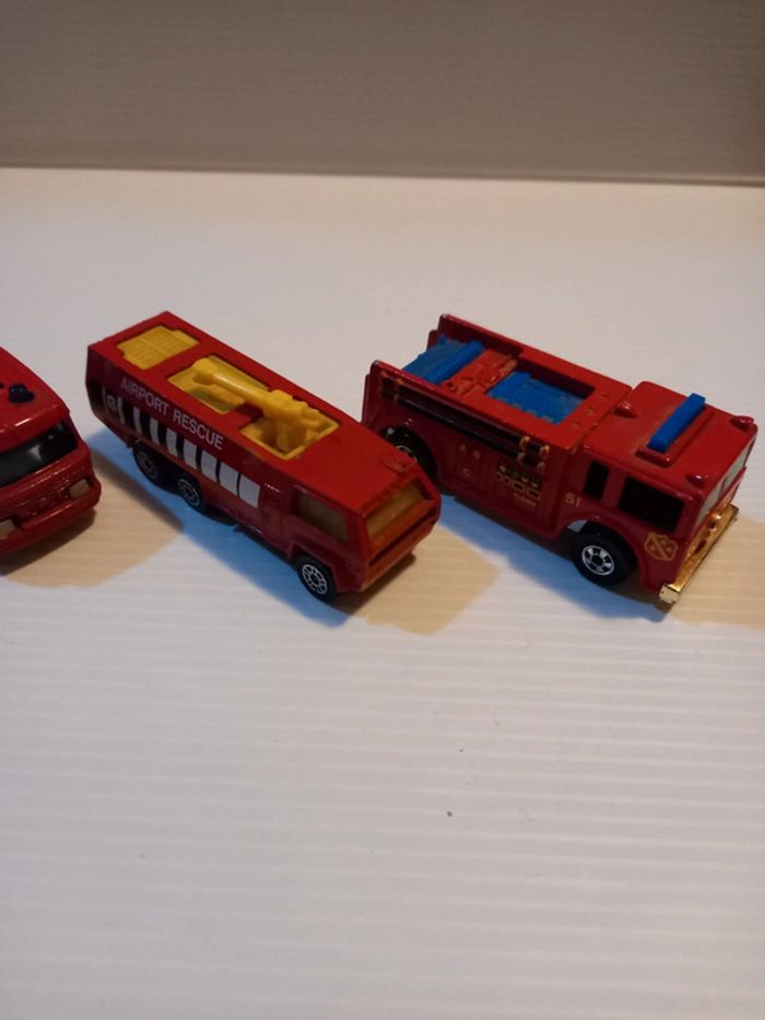 5 véhicules de pompier - photo numéro 4