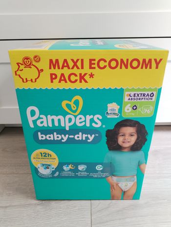 Couche pampers Baby Dry