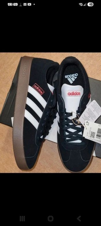 baskets ADIDAS taille 44 🎁 neuf 🎁