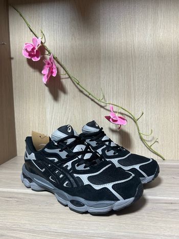 Asics Gel-NYC/Noir-Gris/taille-42|