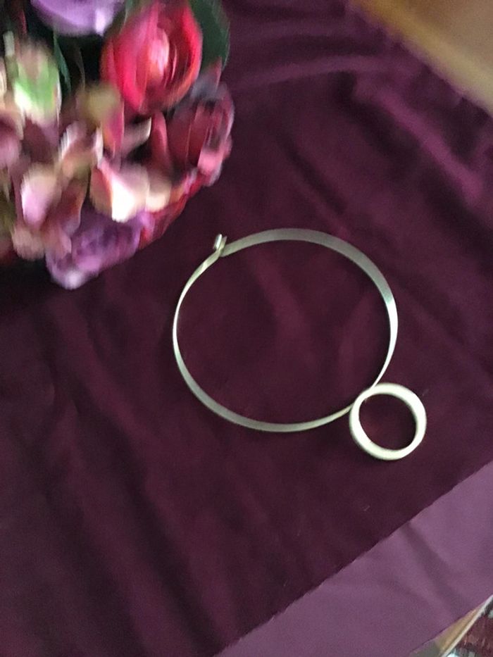 Beau collier torque fin vintage années 90 - photo numéro 3