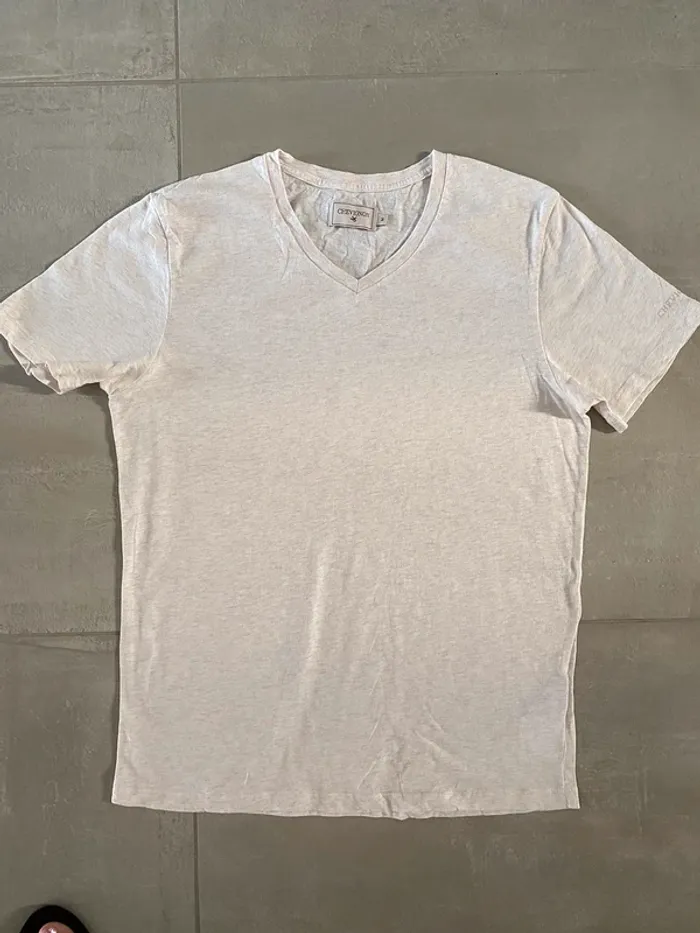 TEE shirt chevignon