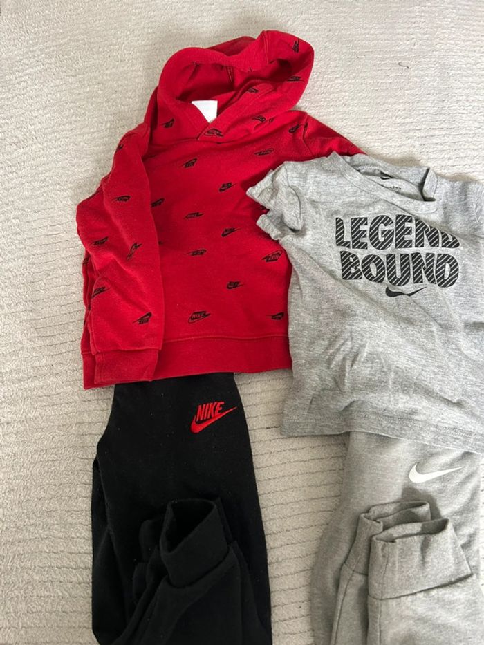 Lot de 2 ensemble Nike 24 mois - photo numéro 2