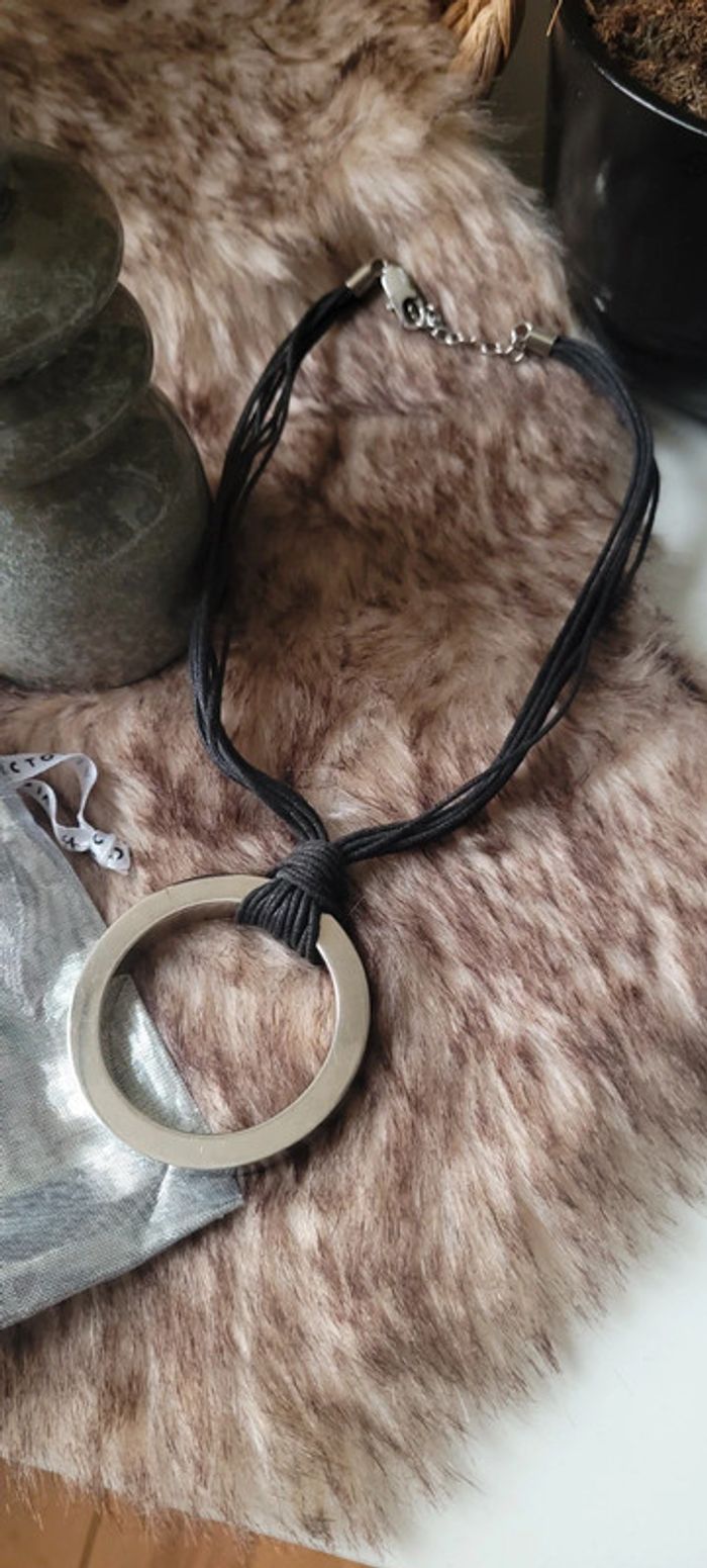 Collier Victoria Parfait état - photo numéro 2