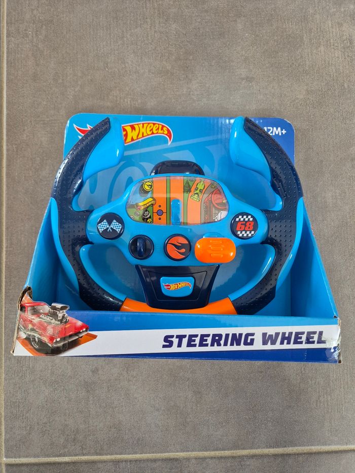 Volant hotweels  neuf