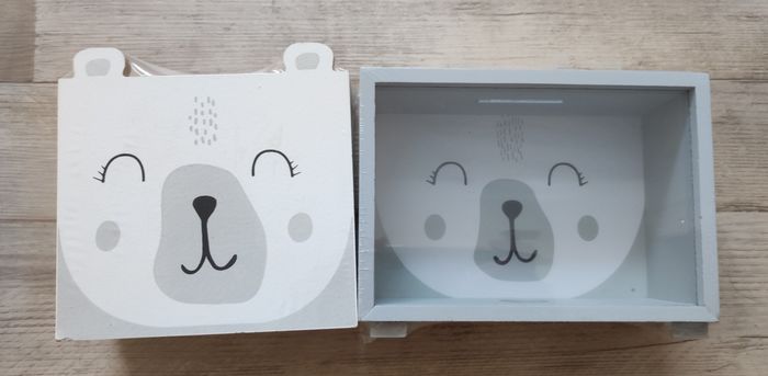 Boîte décorative et tirelire neuve