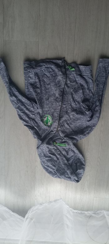 1 gilet sweat orchestra taille 6 ans