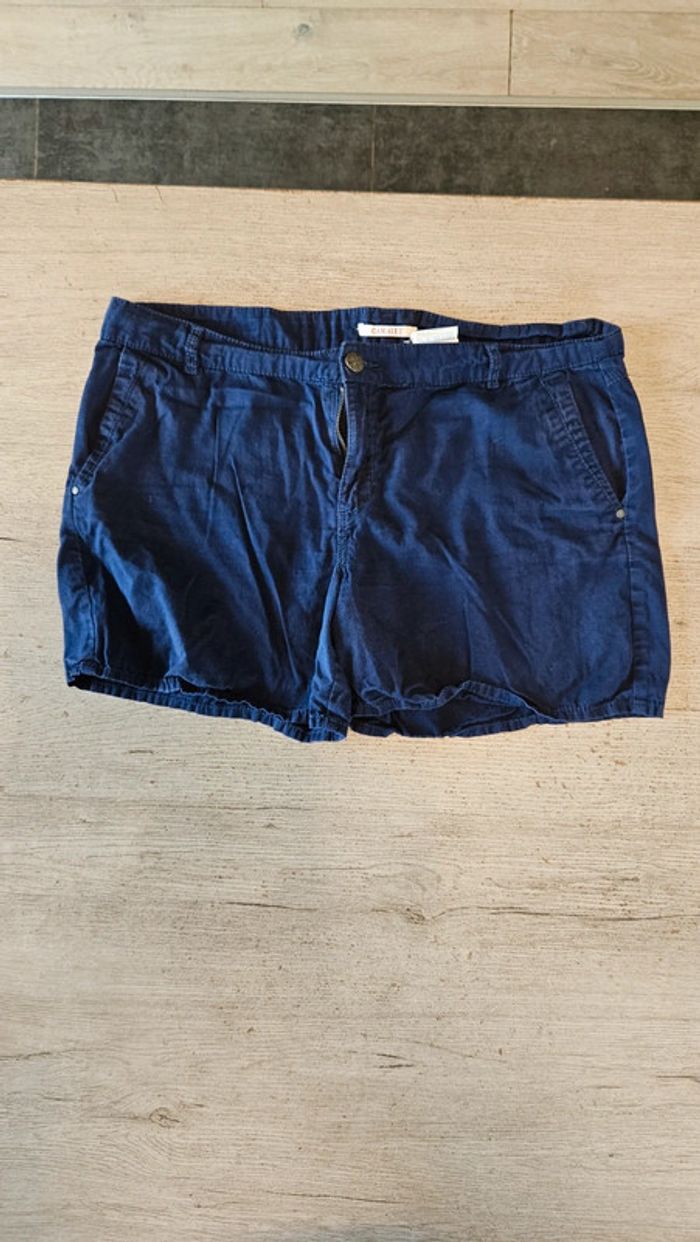 Short femme bleu marine, Camaïeu, taille 42, peu mis - photo numéro 2