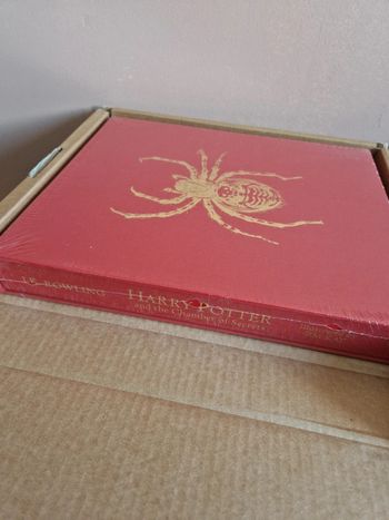 Livre harry potter Tome 2 édition deluxe illustrée anglais Jim kay