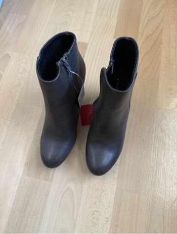 bottines à talons neuves