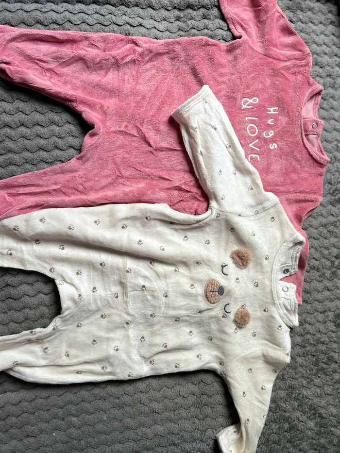 Lot vêtements fille 3 mois - photo numéro 3