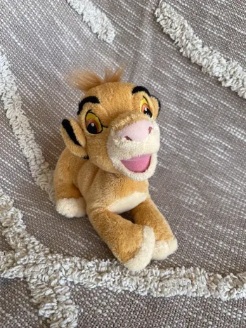 Peluche doudou 18cm Disney simba lion lionceau jaune très bon état