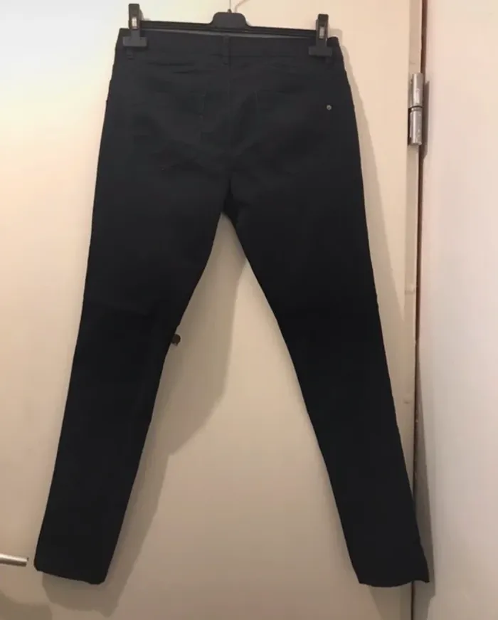 Pantalon jeans femme noire camaïeu taille 42 - photo numéro 2
