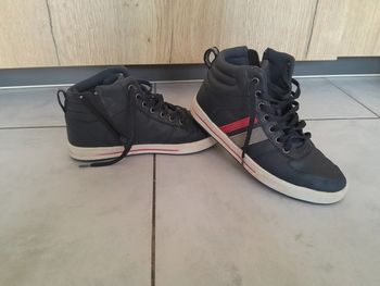 Chaussure montante