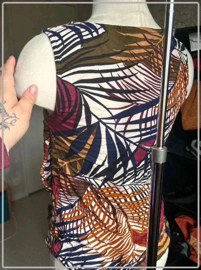 Top  taille  38 marque zamba - photo numéro 5