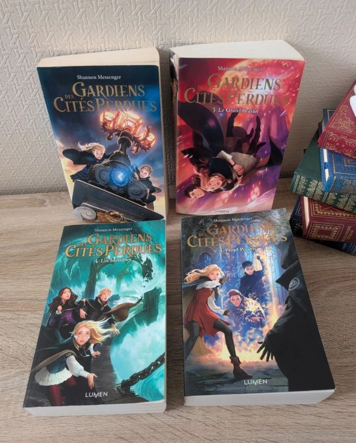 Lot livres Gardiens des Cités Perdues