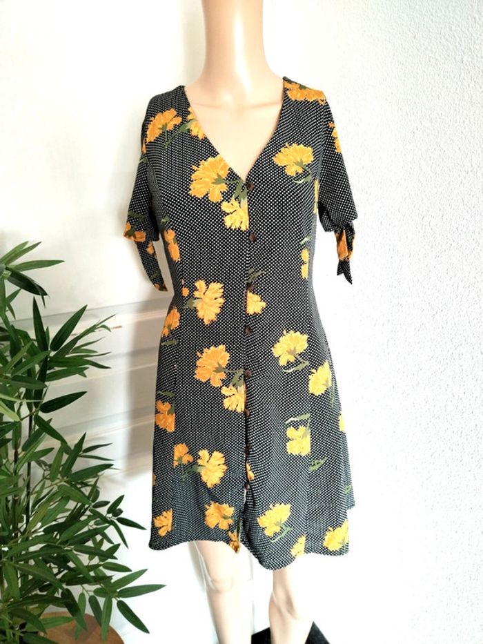 Robe Primark fleurie taille 36 très bon état