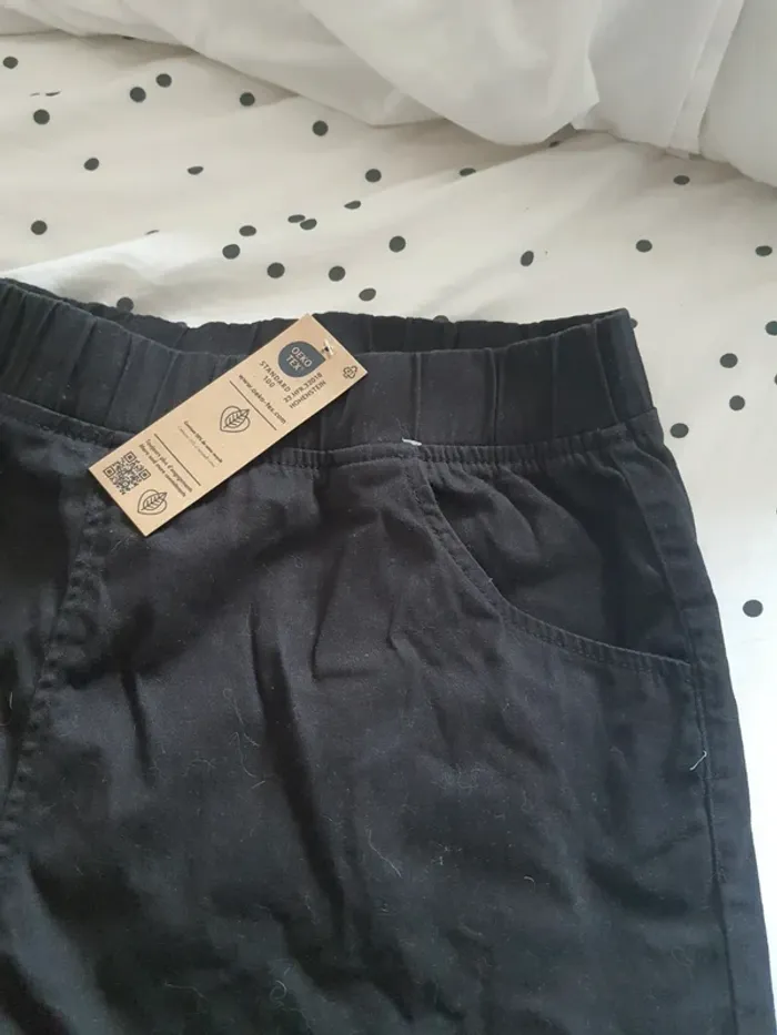 Short noir 44 neuf - photo numéro 2