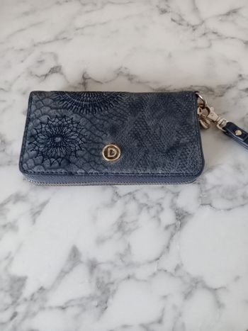 Portefeuille desigual