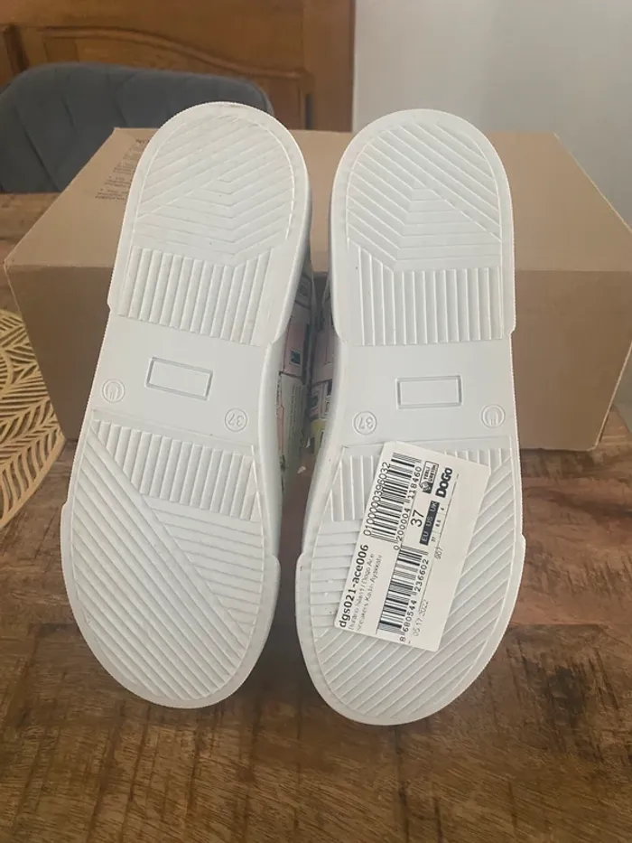 DOGO Burano Island Baskets Femme Cuir Vegan taille 37 - photo numéro 4