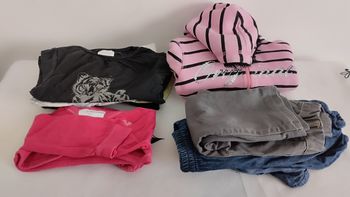 Lot vêtements bébé fille marques diverses taille 6 mois