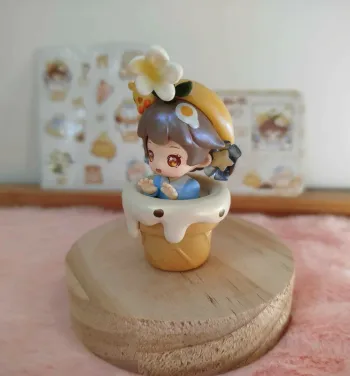 Figurine sweet emilya / miracle garden ( blind box style Popmart )