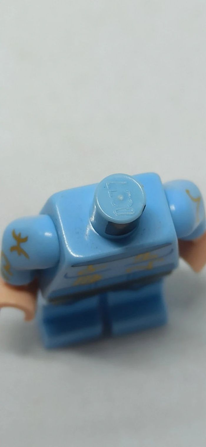 Homme super héros bleu zodiac Master lego - photo numéro 6