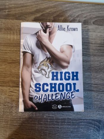 Livre romance broché High school challenge de Allie Krown