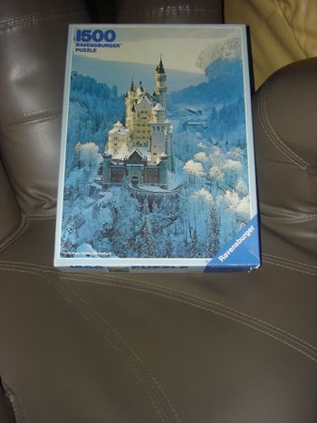 Puzzle 1500 pièces "Hiver à Neuschwanstein" éditions Ravensburger (complet)