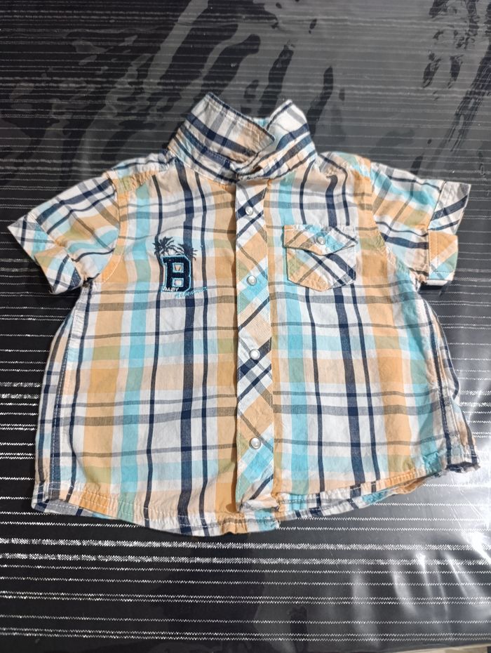 Lot d'une chemise et un tee shirt winnie 6 mois - photo numéro 2