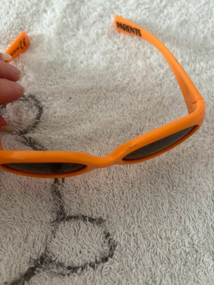 Lunettes soleil - photo numéro 3