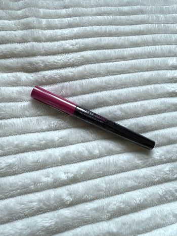 Rouge à lèvre rose 2 en 1