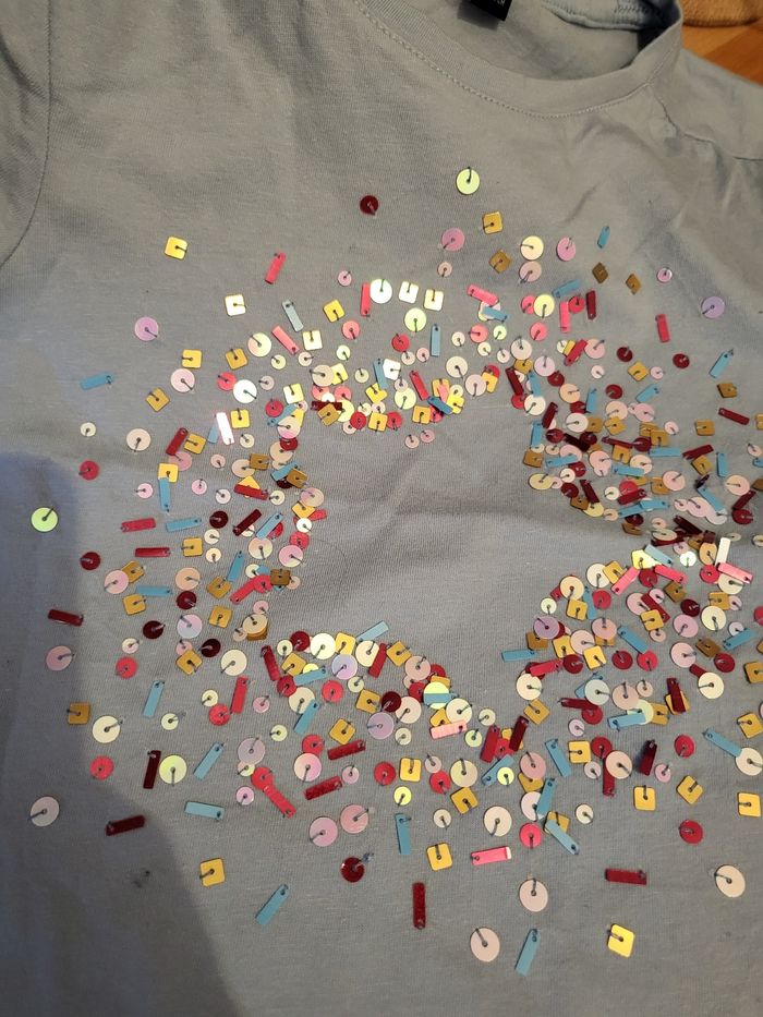 Tee-shirt lilas etoile pailette - photo numéro 2