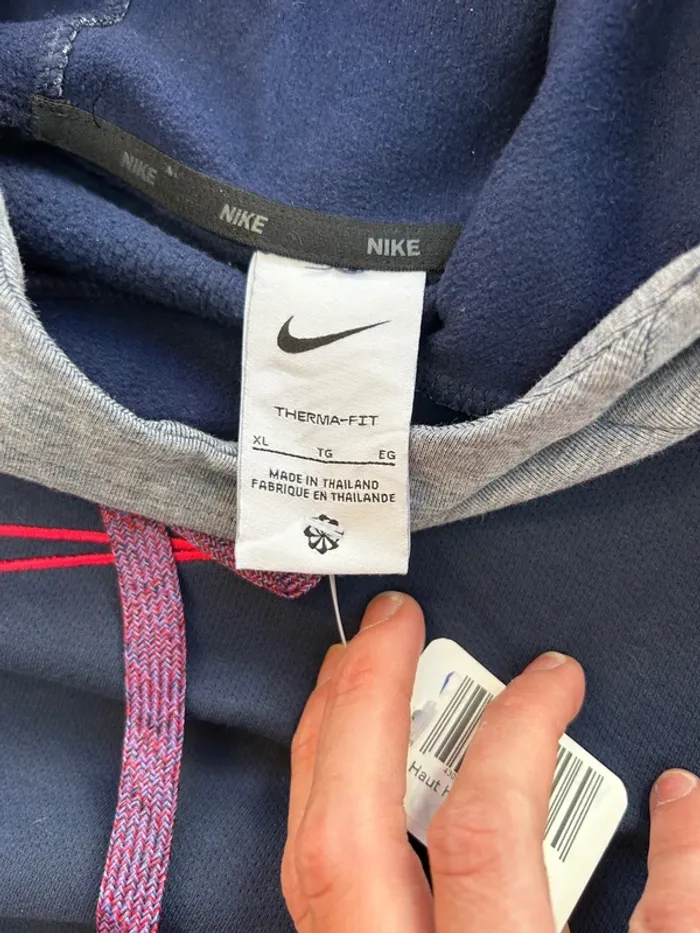 Sweat à Capuche pull homme Nike taille 42 XL - photo numéro 6
