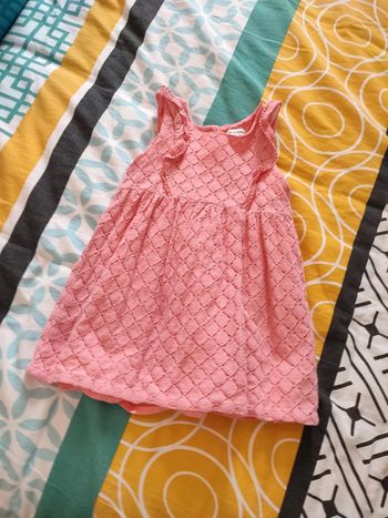 Robe rose taille 24 mois