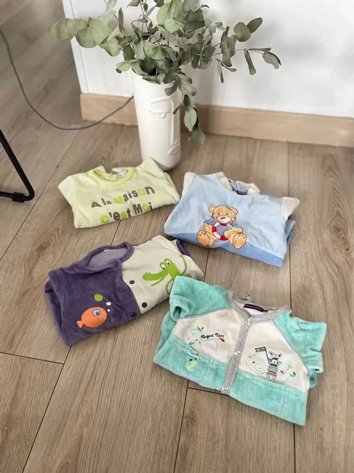 Lot de 4 pyjamas