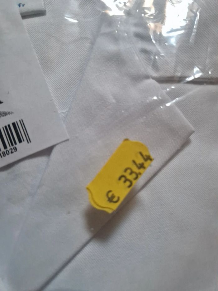 Blouse blanche manches courtes taille48 - photo numéro 3