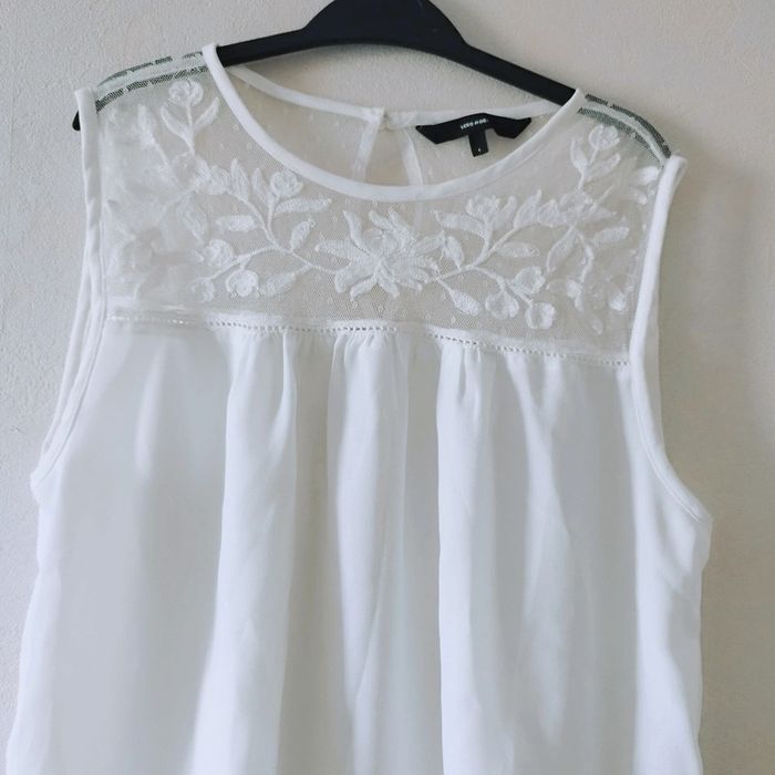 Blouse dentelle sans manches - photo numéro 3