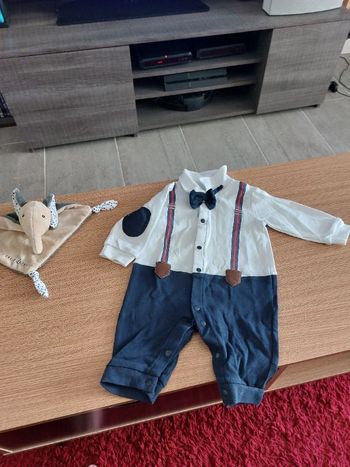 Look costume