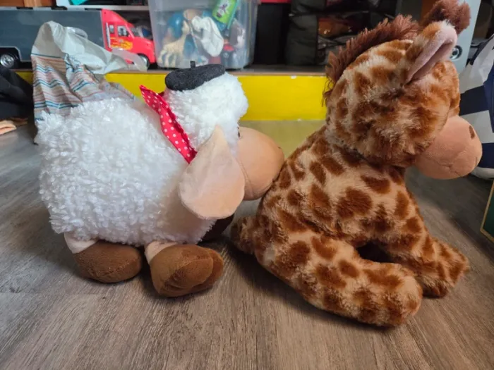 Lot peluches - photo numéro 2