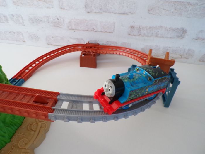 Circuit de train - Aventures sur le pont - Thomas et ses amis  (1) - photo numéro 2