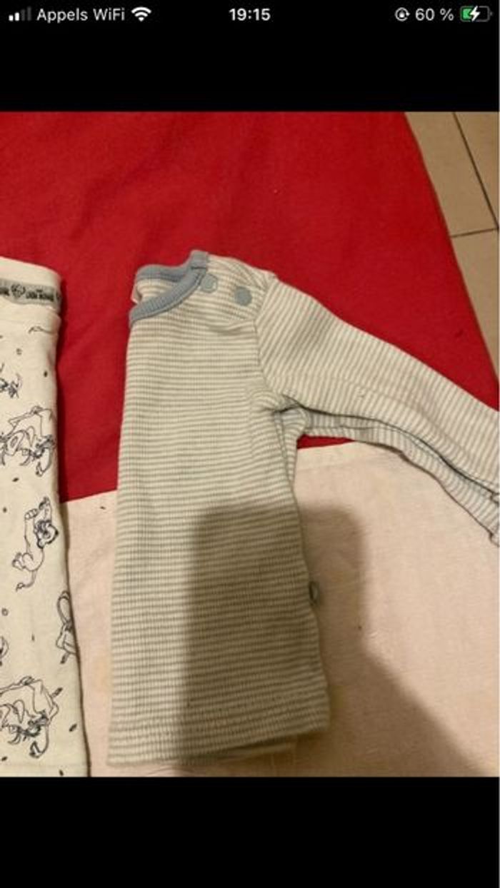 Legging et 2 t-shirts manches longues taille 3 mois - photo numéro 3