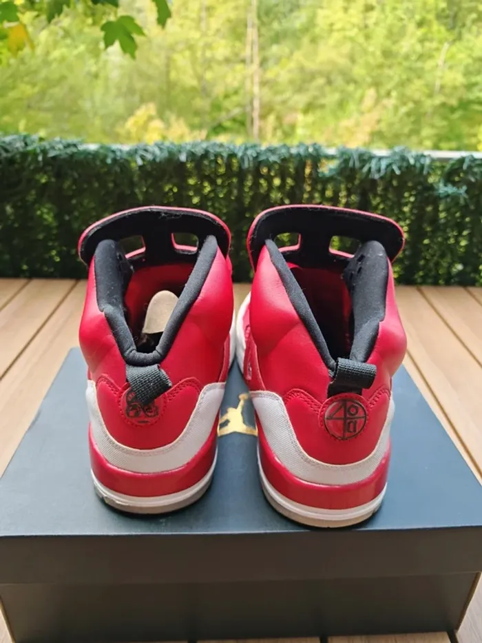 Jordan Max Aura 5 Black University Red 44,5 - photo numéro 6