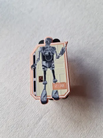 Star Wars Pin  2-1b