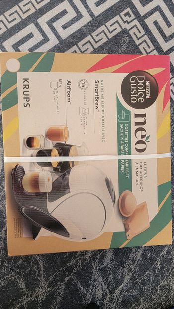 Cafetiere neo dolce gusto