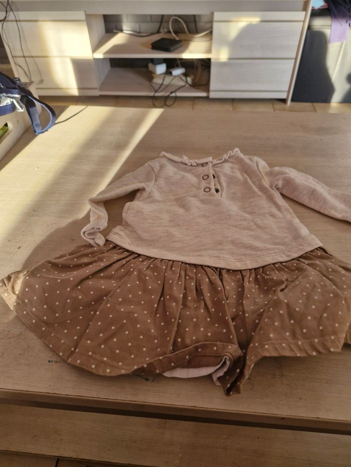 Robe taille 3 mois - photo numéro 2