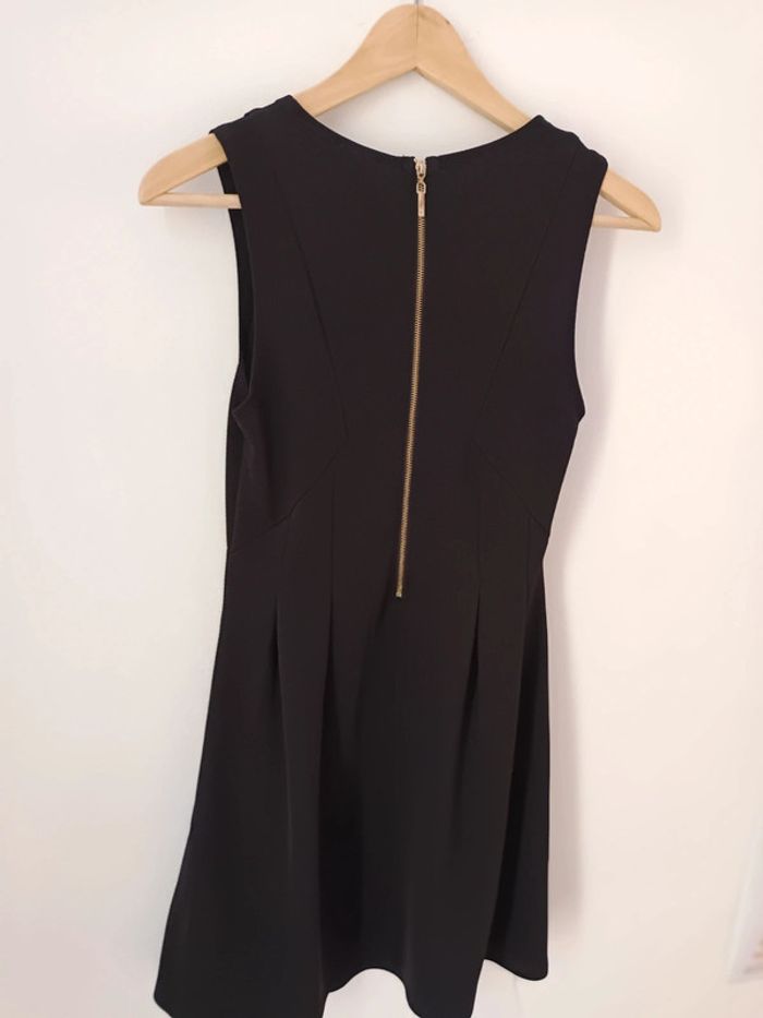 Robe noire - photo numéro 6