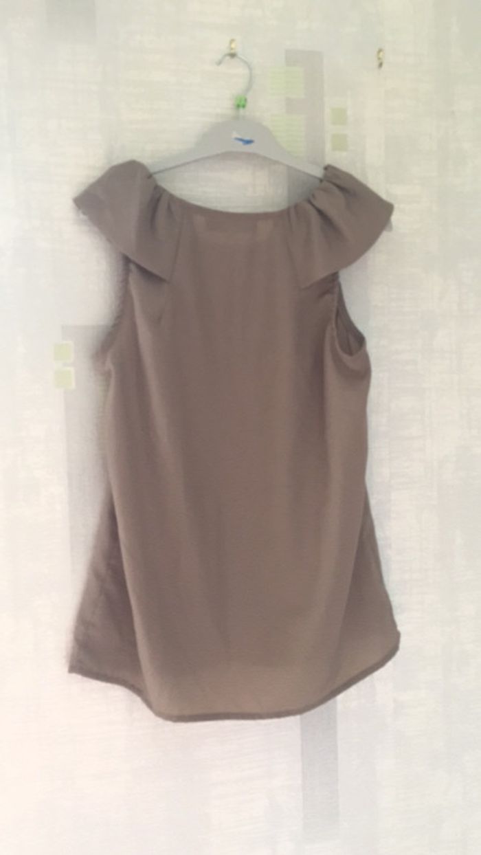 Teeshirt sans manches marron clair - photo numéro 3