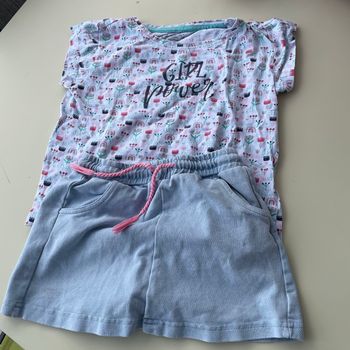 Ensemble tes shirt jupe