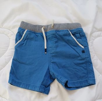 Short 23 mois